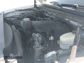 ✅ 2015 GMC Sierra 2500HD SLE • VIN: 1GT22YEG3FZ133508 • Lot: 42807145. Wystawiony na IAAI z przebiegiem 146 622 mil. Bezpłatny archiwum sprzedaży aukcyjnych z USA i szczegółowy raport historii pojazdu na DreamBid. Zdjęcie 19.