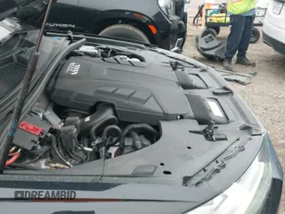 ✅ 2019 Audi Q7 Prestige • VIN: WA1VAAF70KD028979 • Lot: 39346892. Listed on IAAI with 43,604 mi. Free auction sales archive from the USA and detailed vehicle history report at DreamBid. Image 18.