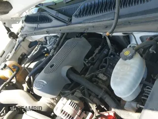 ✅ 2005 Chevrolet Silverado 2500HD Work Truck • VIN: 1GBHC24U55E285764 • Лот: 42167919. Опубликован ранее на IAAI с пробегом 113 960 миль. Бесплатный доступ к архиву аукционных продаж из США и подробный отчёт об истории автомобиля на DreamBid. Изображение 18.