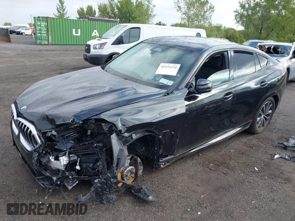 ✅ 2025 BMW X6 xDrive40i • VIN: 5UX33EX06S9W80586 • Лот: 43134334. Опубліковано раніше на IAAI з пробігом 21 966 миль. Безкоштовний доступ до архіву аукціонних продажів зі США та докладний звіт про історію автомобіля на DreamBid. Зображення 2.