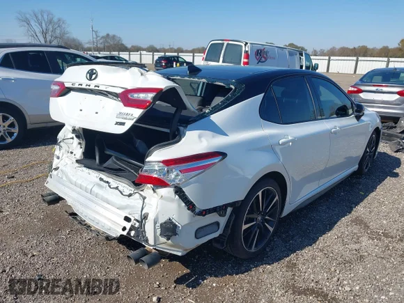 ✅ 2020 Toyota Camry XSE • VIN: 4T1K61AK8LU350966 • Lot: 44286101. Wystawiony na IAAI z przebiegiem 114 528 mil. Bezpłatny archiwum sprzedaży aukcyjnych z USA i szczegółowy raport historii pojazdu na DreamBid. Zdjęcie 4.