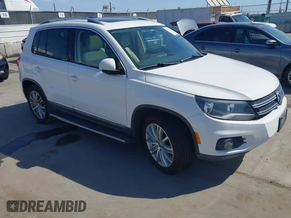 ✅ 2014 Volkswagen Tiguan S • VIN: WVGAV3AX5EW510993 • Lot: 44632383. Wystawiony na IAAI z przebiegiem 119 844 mil. Bezpłatny archiwum sprzedaży aukcyjnych z USA i szczegółowy raport historii pojazdu na DreamBid. Zdjęcie 1.