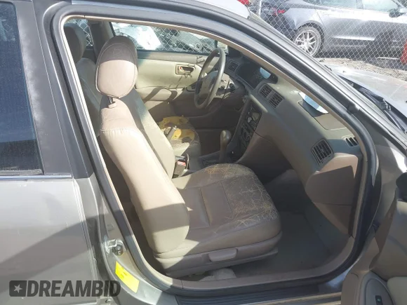 ✅ 1999 Toyota Camry LE • VIN: JT2BF28K3X0156576 • Lot: 44583247. Wystawiony na IAAI z przebiegiem Nie podano. Bezpłatny archiwum sprzedaży aukcyjnych z USA i szczegółowy raport historii pojazdu na DreamBid. Zdjęcie 5.