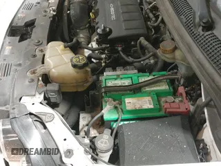 2015 Chevrolet Sonic RS z VIN 1G1JG5SB4F4164728, wystawiony jako IAAI lot #41325909 z przebiegiem 137 169 mil mil oraz . Historia ofert i sprzedaży dostępna na DreamBid. Obrazek 12.