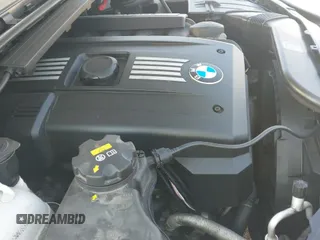 ✅ 2011 BMW 3 Series 328i xDrive • VIN: WBAPK7G55BNN78374 • Lot: 42438297. Wystawiony na IAAI z przebiegiem 88 498 mil. Bezpłatny archiwum sprzedaży aukcyjnych z USA i szczegółowy raport historii pojazdu na DreamBid. Zdjęcie 14.