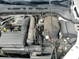 ✅ 2017 Volkswagen Jetta SE • VIN: 3VWDB7AJ0HM255295 • Lot: 68040215. Wystawiony na Copart z przebiegiem 108 086 mil. Bezpłatny archiwum sprzedaży aukcyjnych z USA i szczegółowy raport historii pojazdu na DreamBid. Zdjęcie 15.