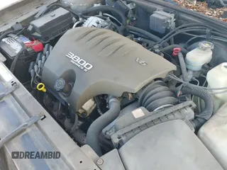 ✅ 2001 Buick Park Avenue • VIN: 1G4CW54K914156578 • Lot: 42474184. Wystawiony na IAAI z przebiegiem 120 836 mil. Bezpłatny archiwum sprzedaży aukcyjnych z USA i szczegółowy raport historii pojazdu na DreamBid. Zdjęcie 12.