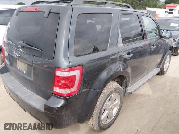 ✅ 2008 Ford Escape XLT • VIN: 1FMCU03118KA51492 • Lot: 44943751. Wystawiony na IAAI z przebiegiem 148 064 mil. Bezpłatny archiwum sprzedaży aukcyjnych z USA i szczegółowy raport historii pojazdu na DreamBid. Zdjęcie 4.