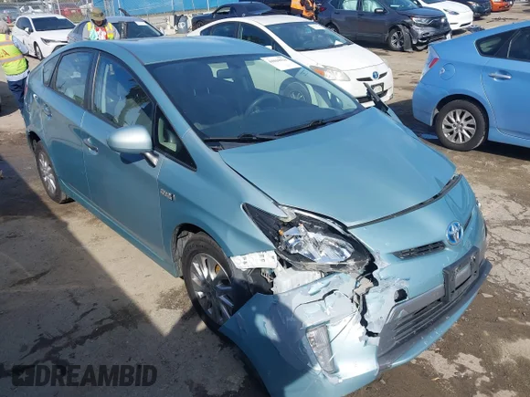 ✅ 2015 Toyota Prius • VIN: JTDKN3DP9F3072955 • Lot: 44444424. Wystawiony na IAAI z przebiegiem 138 345 mil. Bezpłatny archiwum sprzedaży aukcyjnych z USA i szczegółowy raport historii pojazdu na DreamBid. Zdjęcie 1.
