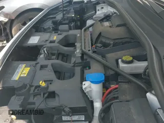 ✅ 2021 Volkswagen ID.4 Pro • VIN: WVGRMPE24MP039116 • Lot: 42669809. Wystawiony na IAAI z przebiegiem 15 779 mil. Bezpłatny archiwum sprzedaży aukcyjnych z USA i szczegółowy raport historii pojazdu na DreamBid. Zdjęcie 19.