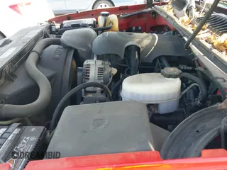 ✅ 2003 Chevrolet Silverado 2500 LS • VIN: 1GCGK29U43Z166595 • Lot: 42259952. Wystawiony na IAAI z przebiegiem 179 831 mil. Bezpłatny archiwum sprzedaży aukcyjnych z USA i szczegółowy raport historii pojazdu na DreamBid. Zdjęcie 12.