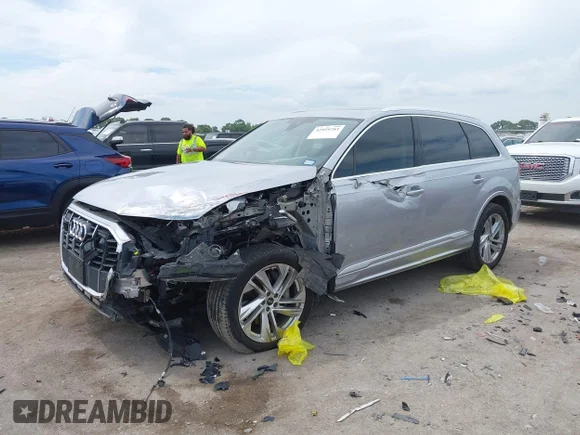 ✅ 2022 Audi Q7 Premium Plus • VIN: WA1LXBF77ND022600 • Lot: 42959783. Wystawiony na IAAI z przebiegiem 45 564 mil. Bezpłatny archiwum sprzedaży aukcyjnych z USA i szczegółowy raport historii pojazdu na DreamBid. Zdjęcie 2.