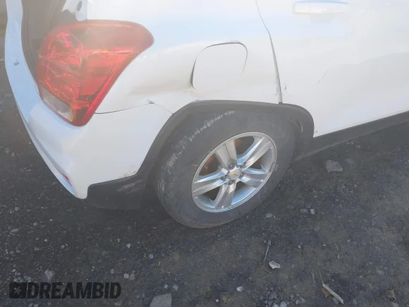 ✅ 2020 Chevrolet Trax LS • VIN: KL7CJNSB0LB089807 • Lot: 44558009. Listed on IAAI with 44,259 mi. Free auction sales archive from the USA and detailed vehicle history report at DreamBid. Image 6.