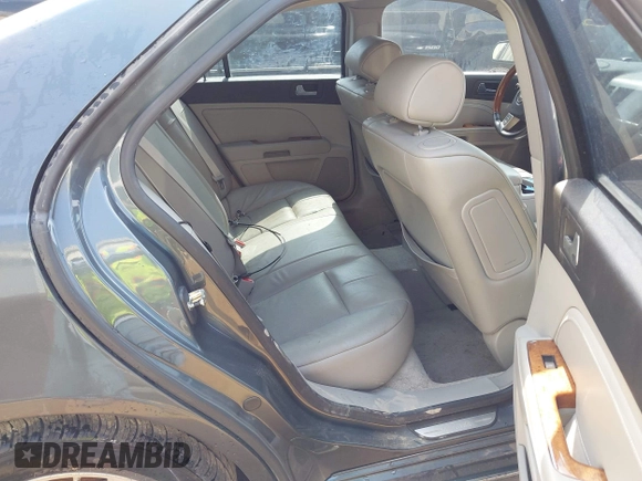 ✅ 2008 Cadillac STS AWD • VIN: 1G6DD67V580167639 • Лот: 41606202. Опубліковано раніше на IAAI з пробігом 29 389 миль. Безкоштовний доступ до архіву аукціонних продажів зі США та докладний звіт про історію автомобіля на DreamBid. Зображення 8.