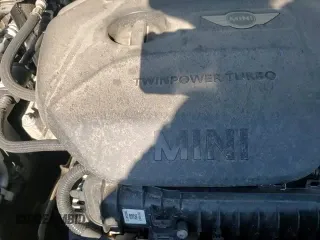 ✅ 2019 MINI Countryman Cooper • VIN: WMZYV5C59K3F57485 • Lot: 86442175. Wystawiony na Copart z przebiegiem 78 293 mil. Bezpłatny archiwum sprzedaży aukcyjnych z USA i szczegółowy raport historii pojazdu na DreamBid. Zdjęcie 14.