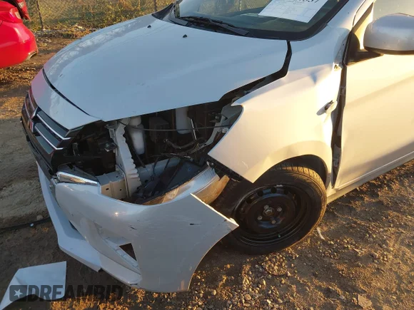✅ 2024 Mitsubishi Mirage ES • VIN: ML32FUFJ5RHF15627 • Lot: 43787337. Wystawiony na IAAI z przebiegiem 4 885 mil. Bezpłatny archiwum sprzedaży aukcyjnych z USA i szczegółowy raport historii pojazdu na DreamBid. Zdjęcie 6.