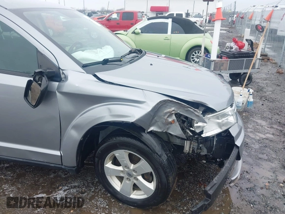 ✅ 2018 Dodge Journey SE • VIN: 3C4PDCAB7JT236542 • Lot: 44310663. Wystawiony na IAAI z przebiegiem 153 005 mil. Bezpłatny archiwum sprzedaży aukcyjnych z USA i szczegółowy raport historii pojazdu na DreamBid. Zdjęcie 6.