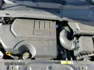 ✅ 2020 Jaguar E-Pace Checkered Flag Edition • VIN: SADF12FX1L1Z89713 • Lot: 53699165. Wystawiony na Copart z przebiegiem 31 251 mil. Bezpłatny archiwum sprzedaży aukcyjnych z USA i szczegółowy raport historii pojazdu na DreamBid. Zdjęcie 14.