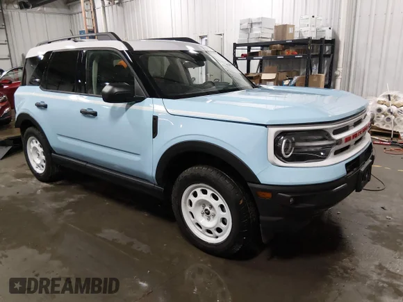 ✅ 2024 Ford Bronco Sport Heritage • VIN: 3FMCR9G61RRE29061 • Lot: 45288939. Wystawiony na IAAI z przebiegiem 30 728 mil. Bezpłatny archiwum sprzedaży aukcyjnych z USA i szczegółowy raport historii pojazdu na DreamBid. Zdjęcie 1.