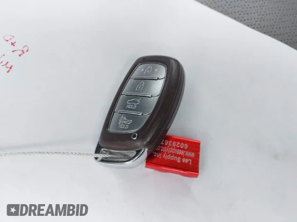 ✅ 2019 Hyundai Elantra Value Edition • VIN: KMHD84LF4KU785891 • Lot: 43185922. Wystawiony na IAAI z przebiegiem 53 436 mil. Bezpłatny archiwum sprzedaży aukcyjnych z USA i szczegółowy raport historii pojazdu na DreamBid. Zdjęcie 11.