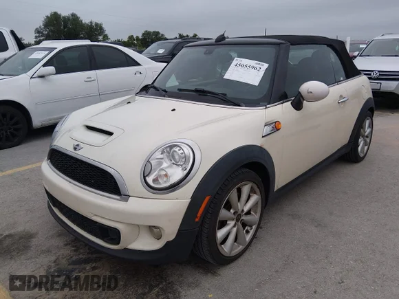 ✅ 2015 MINI Convertible S • VIN: WMWZP3C56FT708737 • Лот: 45055962. Опубликован ранее на IAAI с пробегом 179 908 миль. Бесплатный доступ к архиву аукционных продаж из США и подробный отчёт об истории автомобиля на DreamBid. Изображение 2.