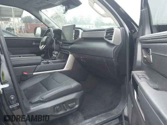 ✅ 2024 Toyota Tundra Limited • VIN: 5TFWA5DB0RX165020 • Lot: 42598519. Wystawiony na IAAI z przebiegiem 27 522 mil. Bezpłatny archiwum sprzedaży aukcyjnych z USA i szczegółowy raport historii pojazdu na DreamBid. Zdjęcie 5.