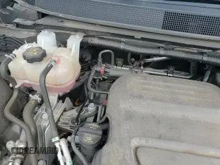 ✅ 2021 Chrysler Pacifica Touring • VIN: 2C4RC1FG2MR585667 • Lot: 68357905. Listed on Copart with 63,228 mi. Free auction sales archive from the USA and detailed vehicle history report at DreamBid. Image 14.