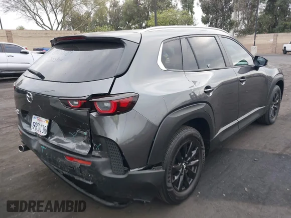 ✅ 2025 Mazda CX-50 S Preferred • VIN: 7MMVABBM0SN323274 • Лот: 42769334. Опубліковано раніше на IAAI з пробігом 9 768 миль. Безкоштовний доступ до архіву аукціонних продажів зі США та докладний звіт про історію автомобіля на DreamBid. Зображення 4.