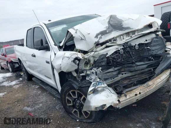 ✅ 2016 Toyota Tundra SR5 • VIN: 5TFUY5F15GX561674 • Lot: 44268108. Wystawiony na IAAI z przebiegiem 99 598 mil. Bezpłatny archiwum sprzedaży aukcyjnych z USA i szczegółowy raport historii pojazdu na DreamBid. Zdjęcie 1.