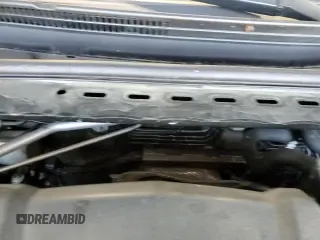 ✅ 2022 Toyota Camry LE • VIN: 4T1C11BK7NU063882 • Lot: 81257135. Wystawiony na Copart z przebiegiem 59 951 mil. Bezpłatny archiwum sprzedaży aukcyjnych z USA i szczegółowy raport historii pojazdu na DreamBid. Zdjęcie 13.