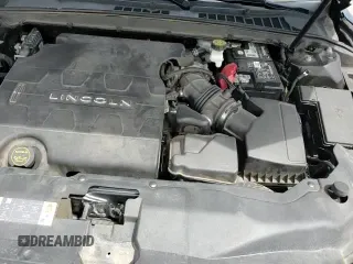 ✅ 2019 Lincoln Continental Standard • VIN: 1LN6L9PK1K5602629 • Lot: 56293785. Wystawiony na Copart z przebiegiem 54 307 mil. Bezpłatny archiwum sprzedaży aukcyjnych z USA i szczegółowy raport historii pojazdu na DreamBid. Zdjęcie 13.