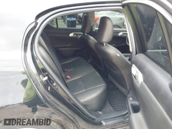 ✅ 2013 Lexus CT 200h • VIN: JTHKD5BH7D2164836 • Lot: 45083094. Listed on IAAI with 176,647 mi. Free auction sales archive from the USA and detailed vehicle history report at DreamBid. Image 8.