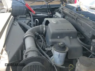 ✅ 2004 Ford Expedition Special Service • VIN: 1FMPU16L94LA78898 • Lot: 42326419. Wystawiony na IAAI z przebiegiem 151 311 mil. Bezpłatny archiwum sprzedaży aukcyjnych z USA i szczegółowy raport historii pojazdu na DreamBid. Zdjęcie 12.