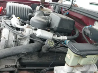 ✅ 1996 Chevrolet Silverado 1500 • VIN: 1GCEK14R1TZ121408 • Лот: 43730867. Опубликован ранее на IAAI с пробегом 120 000 миль. Бесплатный доступ к архиву аукционных продаж из США и подробный отчёт об истории автомобиля на DreamBid. Изображение 12.