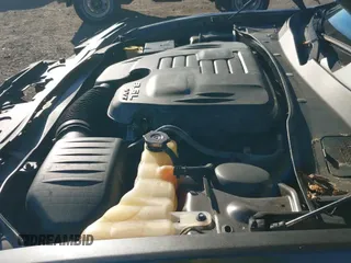 ✅ 2014 Chrysler 300 • VIN: 2C3CCARG5EH273758 • Лот: 43352835. Опубликован ранее на IAAI с пробегом 95 410 миль. Бесплатный доступ к архиву аукционных продаж из США и подробный отчёт об истории автомобиля на DreamBid. Изображение 19.