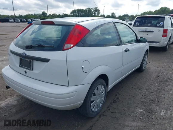 ✅ 2007 Ford Focus S • VIN: 1FAFP31NX7W247945 • Лот: 43146220. Опубліковано раніше на IAAI з пробігом 107 952 миль. Безкоштовний доступ до архіву аукціонних продажів зі США та докладний звіт про історію автомобіля на DreamBid. Зображення 4.