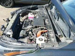 ✅ 2021 Toyota Highlander Hybrid XLE • VIN: 5TDGBRCH8MS044877 • Lot: 43581802. Listed on IAAI with 86,968 mi. Free auction sales archive from the USA and detailed vehicle history report at DreamBid. Image 19.