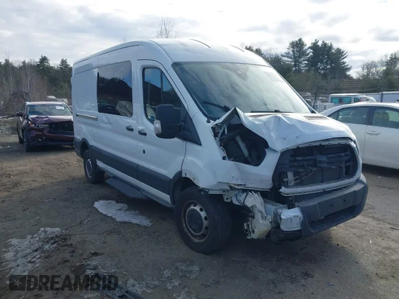 ✅ 2018 Ford Transit • VIN: 1FTYR2CM4JKB53943 • Лот: 44117634. Опубліковано раніше на IAAI з пробігом 60 988 миль. Безкоштовний доступ до архіву аукціонних продажів зі США та докладний звіт про історію автомобіля на DreamBid. Зображення 1.
