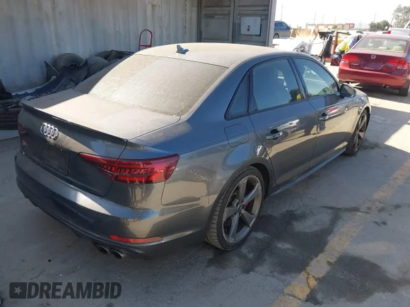 ✅ 2018 Audi S4 Premium Plus • VIN: WAUB4AF42JA119867 • Lot: 45321652. Wystawiony na IAAI z przebiegiem 81 561 mil. Bezpłatny archiwum sprzedaży aukcyjnych z USA i szczegółowy raport historii pojazdu na DreamBid. Zdjęcie 4.