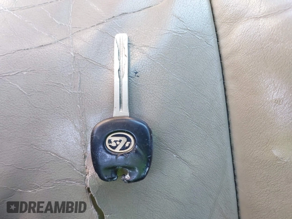 ✅ 1998 Lexus ES 300 • VIN: JT8BF28GXW5050953 • Lot: 43910162. Wystawiony na IAAI z przebiegiem 163 900 mil. Bezpłatny archiwum sprzedaży aukcyjnych z USA i szczegółowy raport historii pojazdu na DreamBid. Zdjęcie 11.