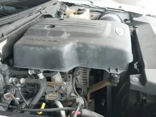 ✅ 2004 Ford Expedition Special Service • VIN: 1FMRU15W94LA14963 • Lot: 43307568. Wystawiony na IAAI z przebiegiem 143 736 mil. Bezpłatny archiwum sprzedaży aukcyjnych z USA i szczegółowy raport historii pojazdu na DreamBid. Zdjęcie 12.