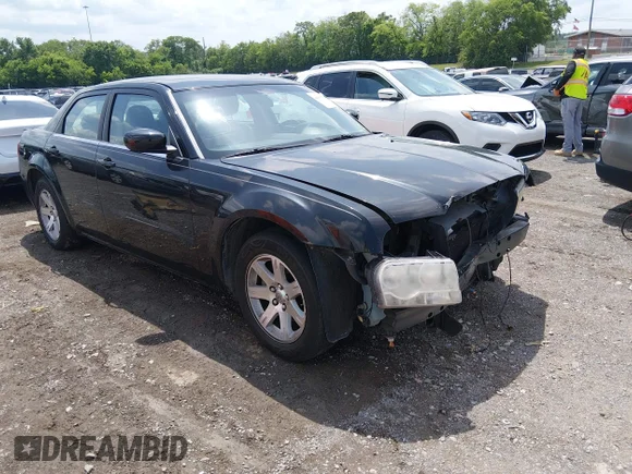 ✅ 2006 Chrysler 300 Touring • VIN: 2C3KA53G96H269828 • Лот: 44967710. Опубликован ранее на IAAI с пробегом 91 382 миль. Бесплатный доступ к архиву аукционных продаж из США и подробный отчёт об истории автомобиля на DreamBid. Изображение 1.
