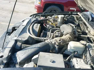 ✅ 2003 Chevrolet S-10 LS • VIN: 1GCDT13X73K174597 • Лот: 42046222. Опубликован ранее на IAAI с пробегом 150 016 миль. Бесплатный доступ к архиву аукционных продаж из США и подробный отчёт об истории автомобиля на DreamBid. Изображение 16.