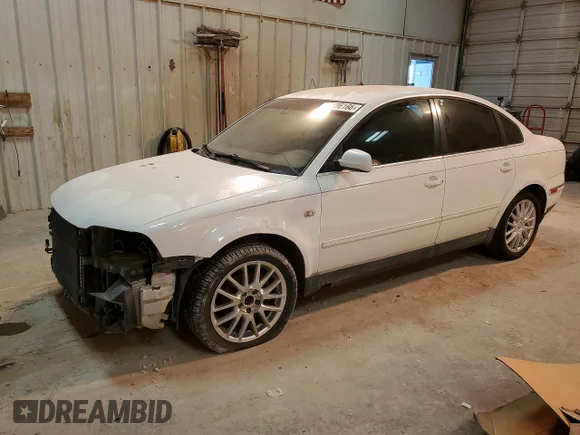 ✅ 2003 Volkswagen Passat GL • VIN: WVWMD63B33E015265 • Lot: 46186166. Wystawiony na Copart z przebiegiem 157 951 mil. Bezpłatny archiwum sprzedaży aukcyjnych z USA i szczegółowy raport historii pojazdu na DreamBid. Zdjęcie 1.