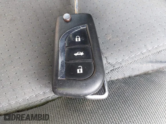 ✅ 2006 Honda Pilot LX • VIN: 2HKYF18126H553846 • Лот: 44270677. Опубліковано раніше на IAAI з пробігом 149 629 миль. Безкоштовний доступ до архіву аукціонних продажів зі США та докладний звіт про історію автомобіля на DreamBid. Зображення 11.