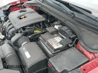 ✅ 2019 Hyundai Elantra SE • VIN: KMHD74LF1KU777525 • Lot: 43420253. Listed on IAAI with 91,071 mi. Free auction sales archive from the USA and detailed vehicle history report at DreamBid. Image 21.