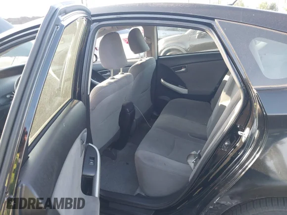 ✅ 2015 Toyota Prius Two • VIN: JTDKN3DU8F0402303 • Lot: 44892744. Wystawiony na IAAI z przebiegiem 141 327 mil. Bezpłatny archiwum sprzedaży aukcyjnych z USA i szczegółowy raport historii pojazdu na DreamBid. Zdjęcie 8.