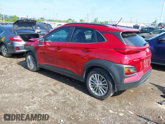 ✅ 2021 Hyundai Kona SEL • VIN: KM8K2CAA0MU628114 • Lot: 45145791. Wystawiony na IAAI z przebiegiem 74 995 mil. Bezpłatny archiwum sprzedaży aukcyjnych z USA i szczegółowy raport historii pojazdu na DreamBid. Zdjęcie 3.