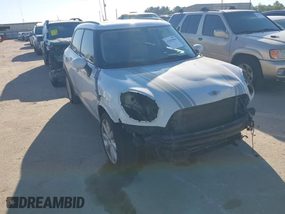✅ 2015 MINI Countryman S • VIN: WMWZC3C5XFWT02678 • Lot: 43387898. Wystawiony na IAAI z przebiegiem 135 871 mil. Bezpłatny archiwum sprzedaży aukcyjnych z USA i szczegółowy raport historii pojazdu na DreamBid. Zdjęcie 1.