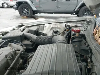 ✅ 2000 Honda Civic VP • VIN: 2HGEJ6610YH535232 • Lot: 42846316. Listed on IAAI with 286,818 mi. Free auction sales archive from the USA and detailed vehicle history report at DreamBid. Image 19.